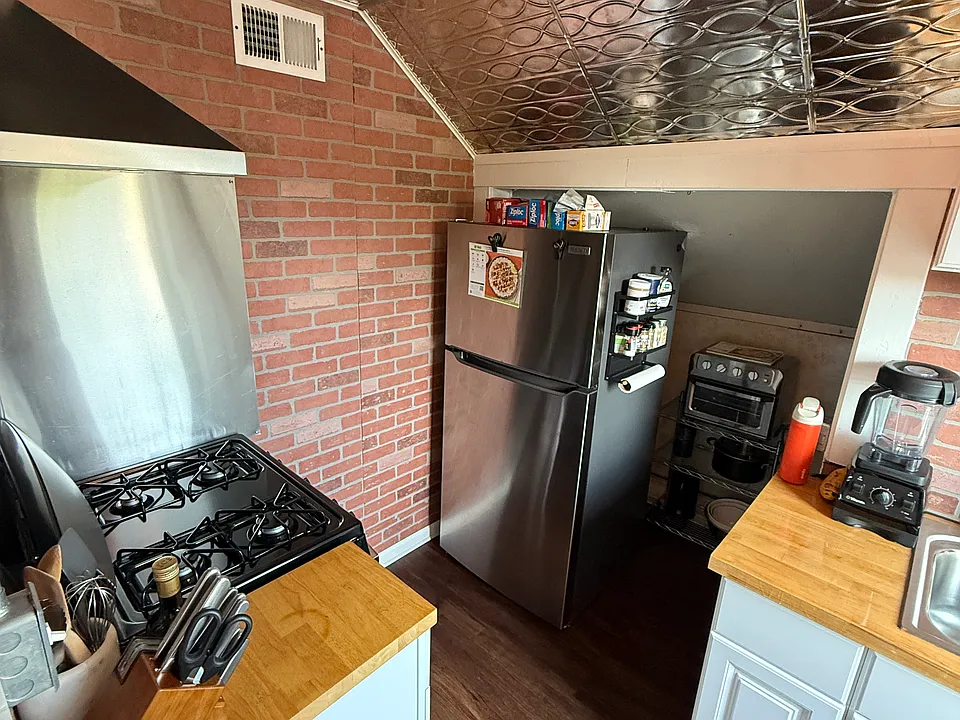 533 Howell Ave #3