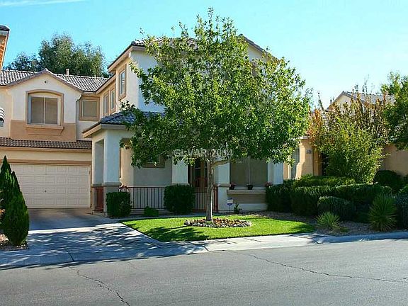 2nd image of 9740 Del Mar Heights St