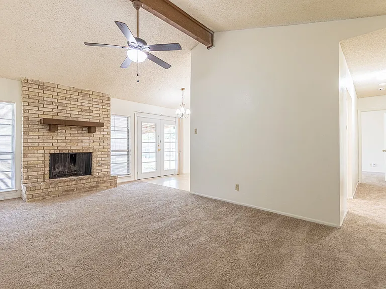 8127 Babe Ruth St — Photo 9