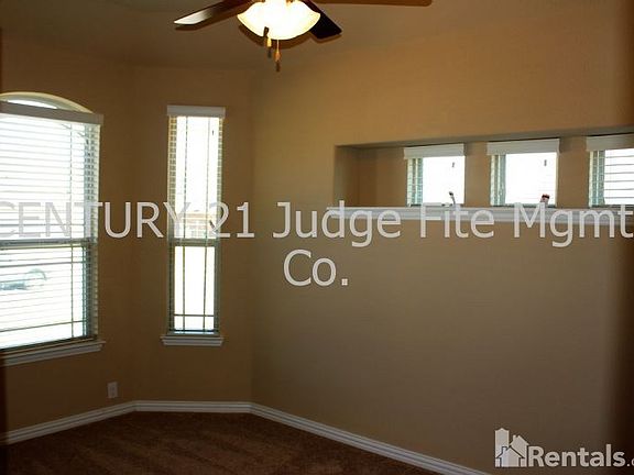 4th image of 120 Eagle Feather Dr