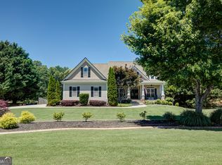 221 Chasewood Ln, Senoia, GA 30276
