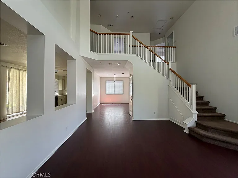 5569 Hunt Club Dr — Photo 5