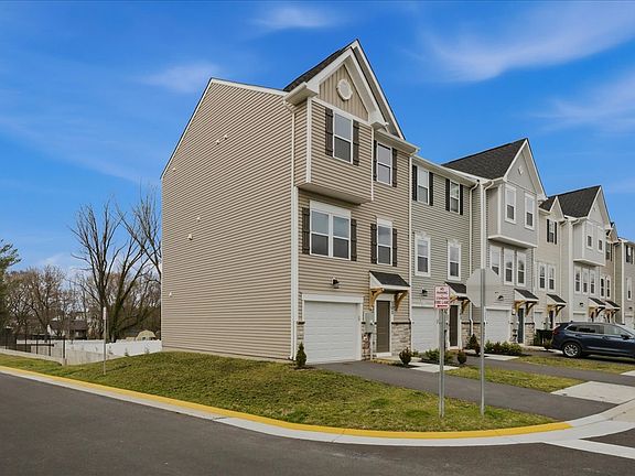 2nd image of 101 Marlow Ct