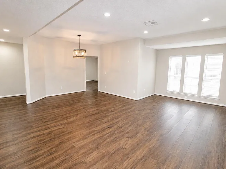 4515 Texas Trl — Photo 6