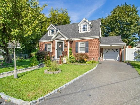 2nd image of 1 Haledon Ct