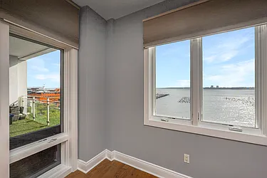 Rented by R New York