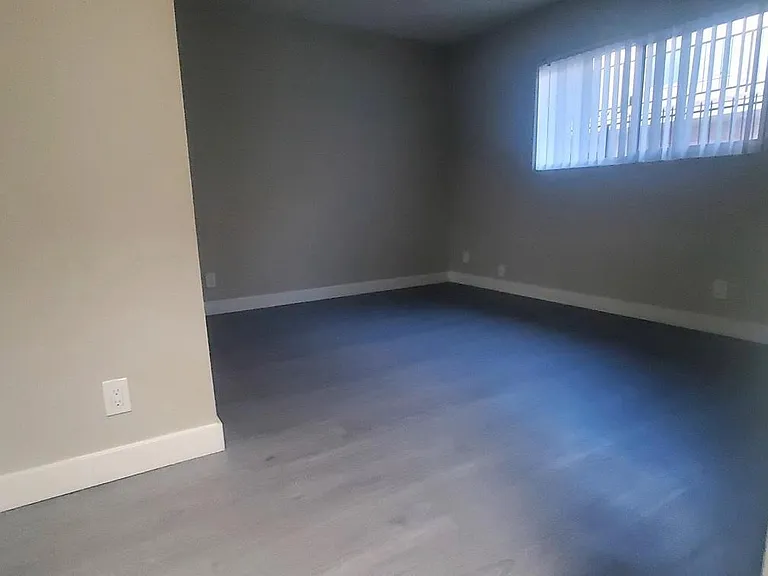 1628 W 218th St #3 — Photo 30