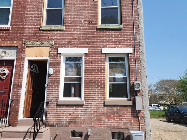 771 Pine St, Camden, NJ 08103