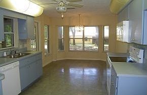 3rd image of 7982 N Golfview Dr