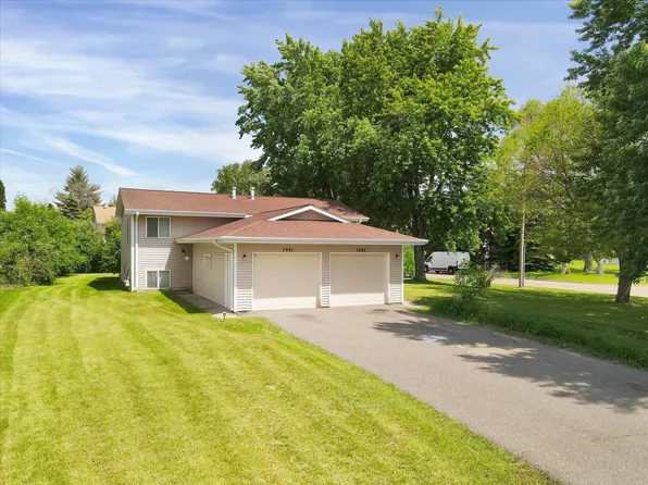 7441 Brunswick Ave N, Brooklyn Park, MN 55443