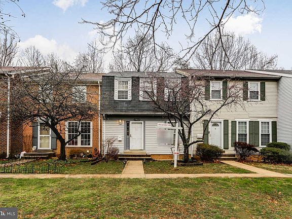 2nd image of 15822 Millbrook Ln #112
