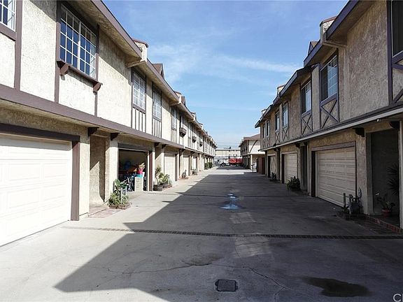 2nd image of 13921 Kornblum Ave Unit 10