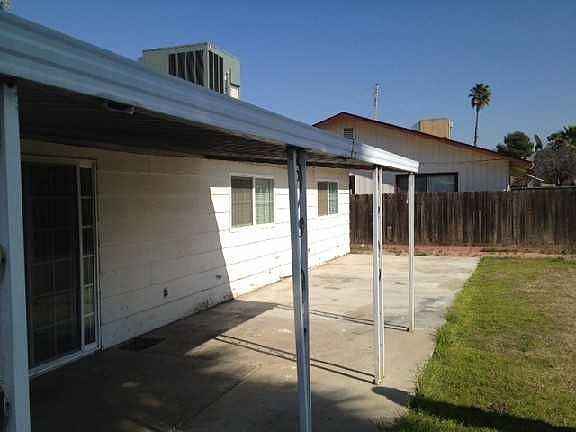 2nd image of 1081 W Thurman Ave