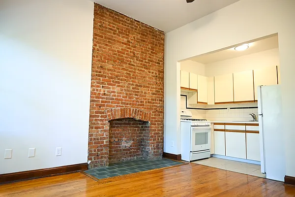 Rented by Douglas Elliman | media 18