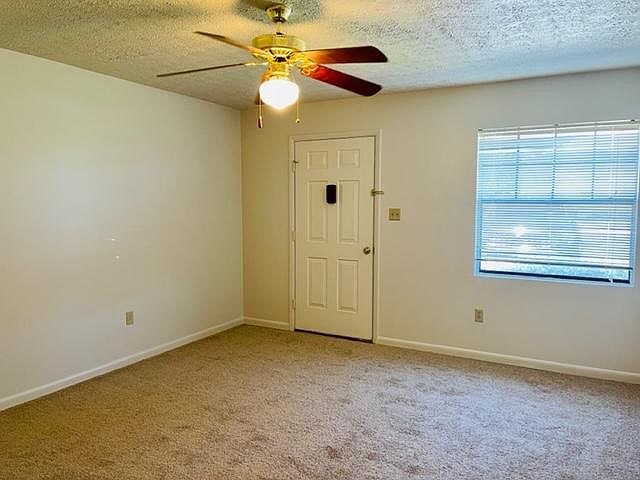 2nd image of 7208 Skidaway Rd #12