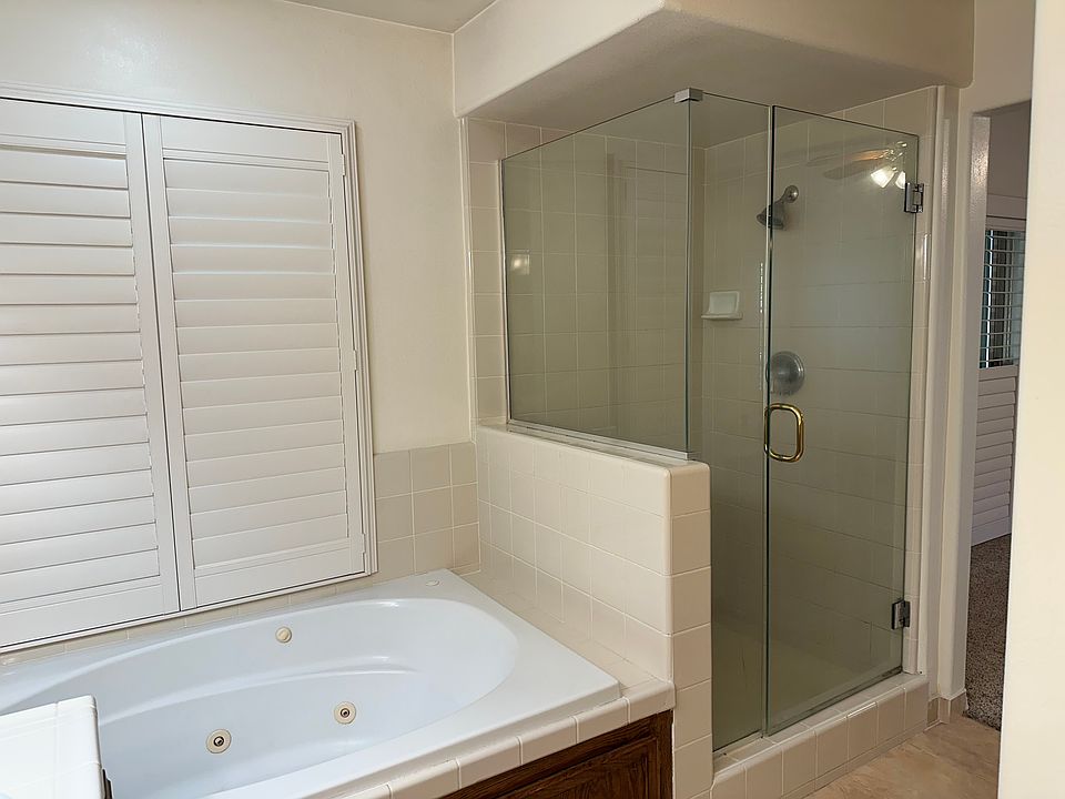 2nd image of 3942 Finch Ct