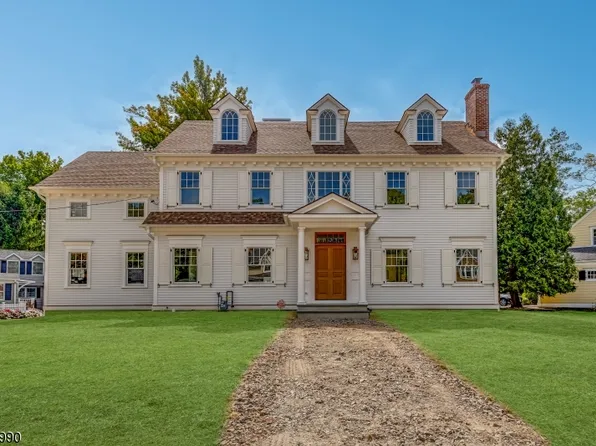26 Fairhill Rd, Westfield Town, NJ 07090