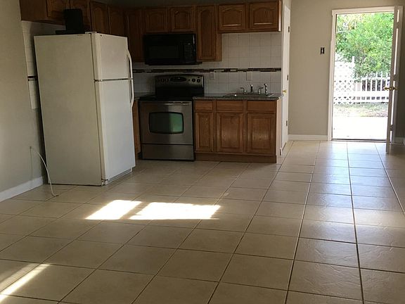 5th image of 3110 W Louisiana Ave