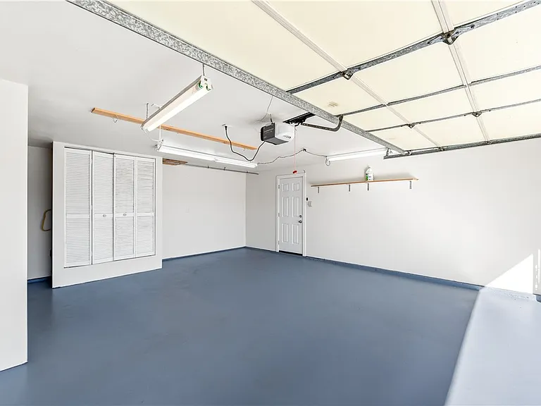 6431 Brown Cir — Photo 37