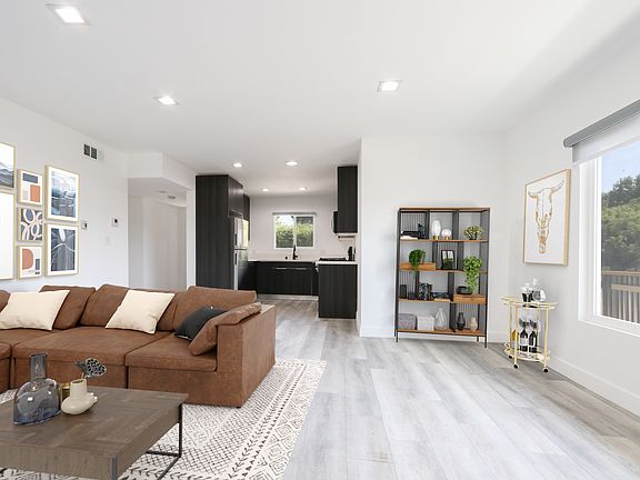 2nd image of 3535 Ellsworth St APT 3