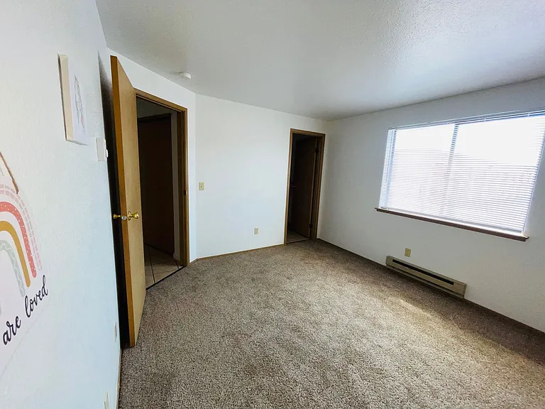3601 & 3609 I St NE — Photo 37