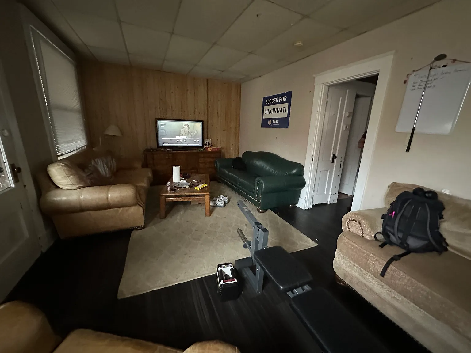 7 bed, 2637 sqft, $4,395 — Photo 3