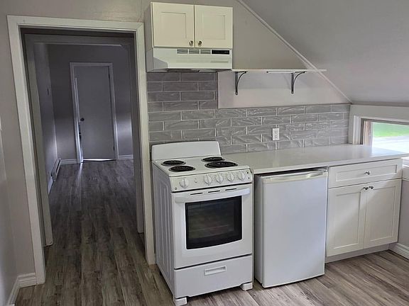 4th image of 104 Lorne St