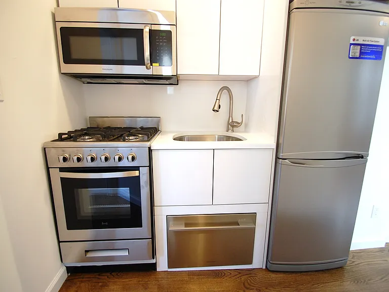 250 Broome St #1-A — Photo 3