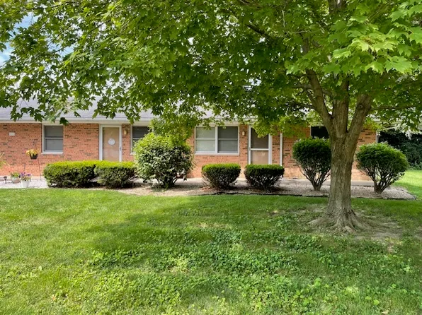 400 S John St, Thomasboro, IL 61878