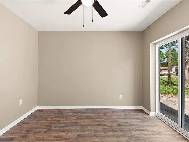 309 Rickenbacker Dr — Photo 9