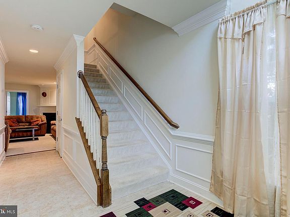 3rd image of 2449 Brookmoor Ln