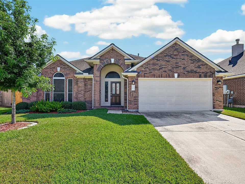 5119 Camarosa Dr
