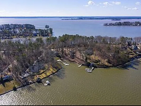 1208 Putnam Dr, Chapin, SC 29036