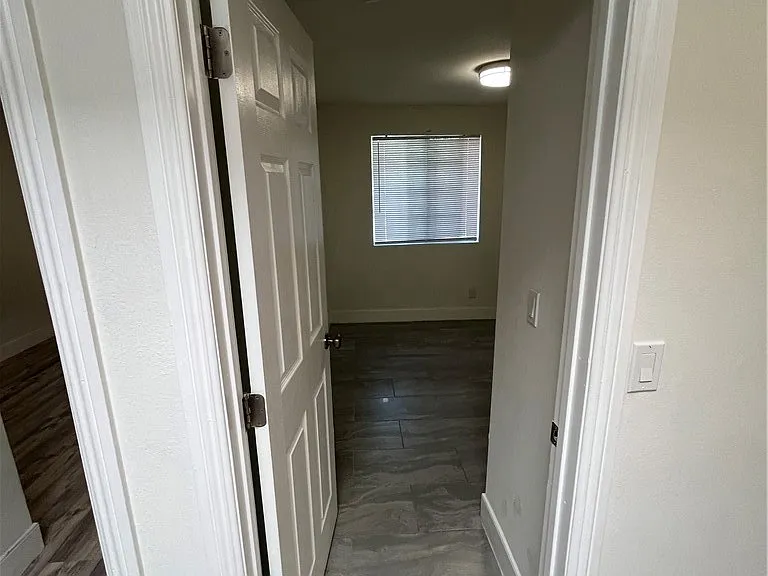 14409 Gundry Ave — Photo 11