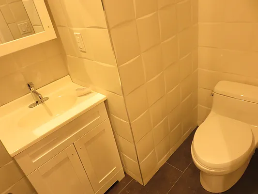 Rented by Rennit Inc. | media 40