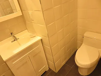 Rented by Rennit Inc.