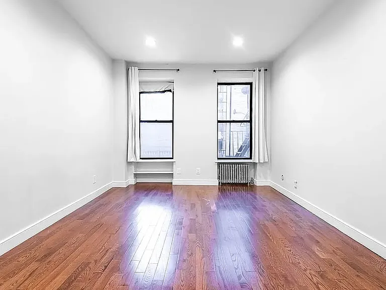 1598 3rd Ave #2B — Photo 3
