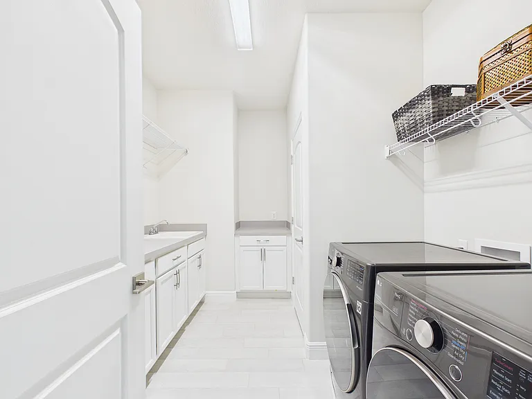 8326 Millbrook Ave — Photo 3