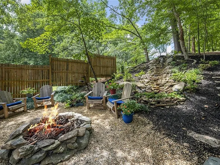 601 Spring Creek Way NE — Photo 24