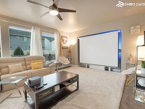 Family Room - Entertain