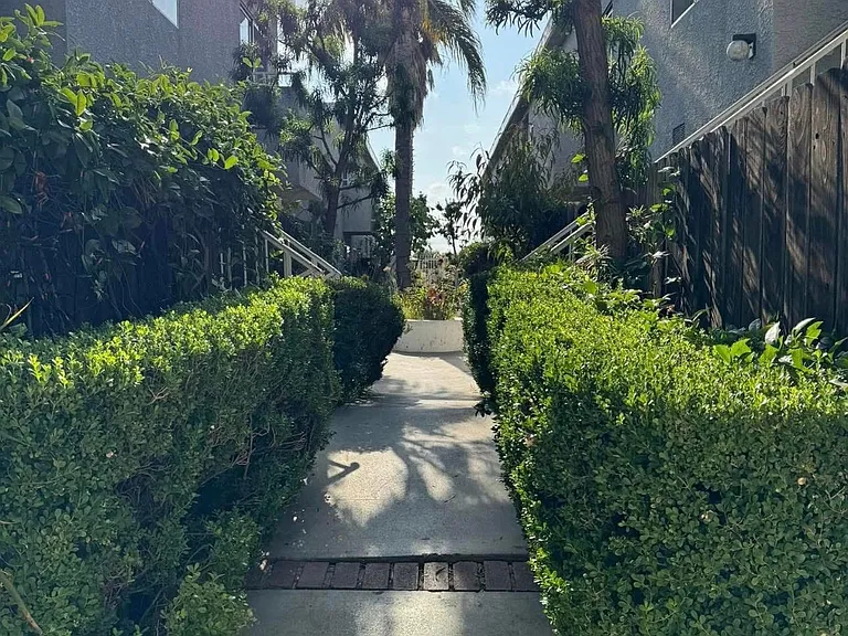 9537 Laurel Canyon Blvd #105 — Photo 3