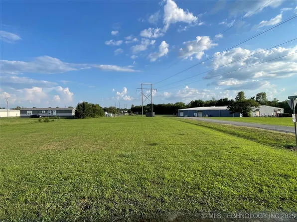 3 Warmac St, Warner, OK 74469
