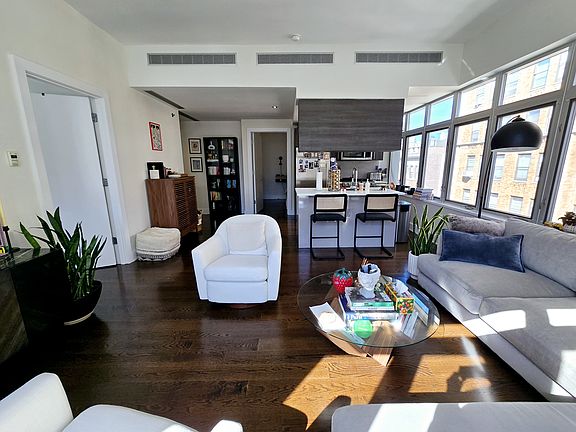 4th image of 68 Livingston St #6C
