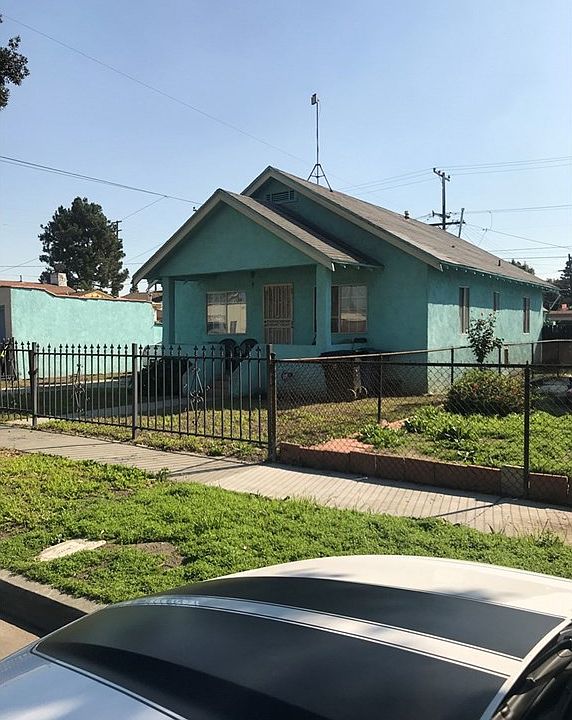 1st image of 1150 E 88th St