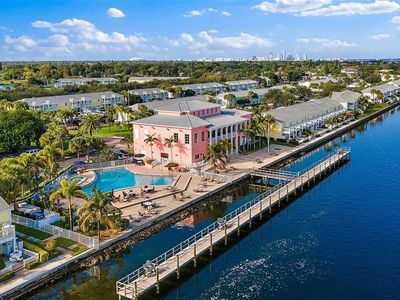 5146 Beach Dr SE APT C, Saint Petersburg, FL, 33705