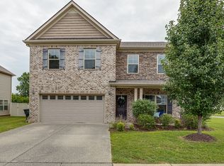 1060 Daniel Ln, Spring Hill, TN 37174