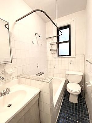 5th image of 31-17 34th St #2B