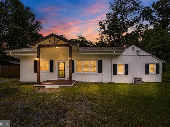 8116 Foxwell Rd, Millersville, MD 21108