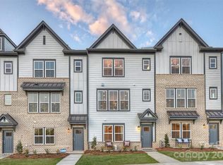 15016 Bayou Dr, Charlotte, NC 28277