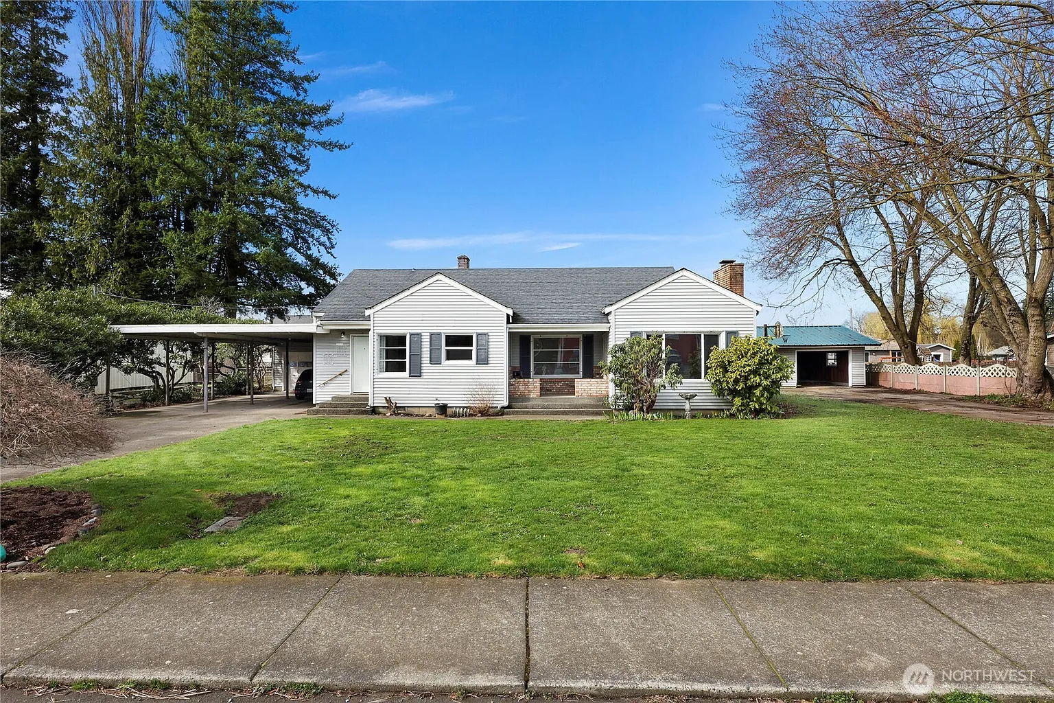 209 Nooksack Avenue photo 1
